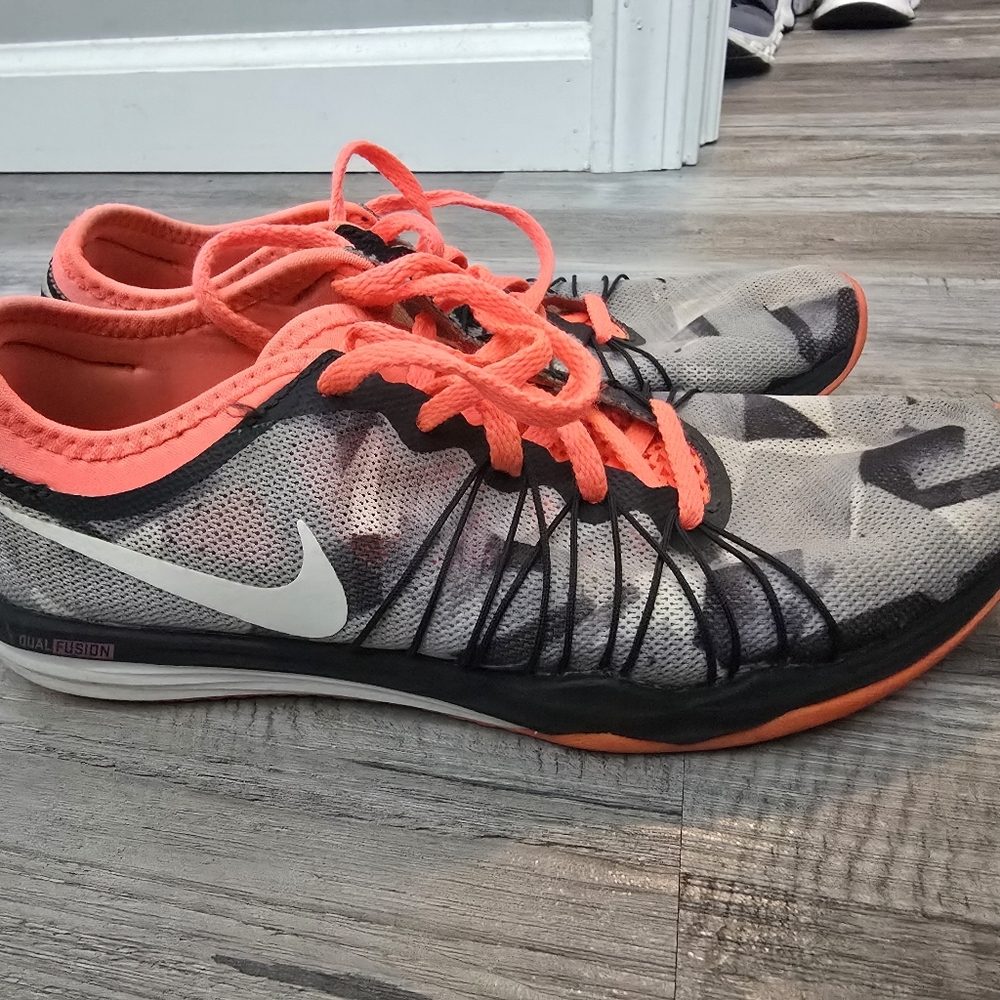 Nike Dual Fusion DR Size 6½